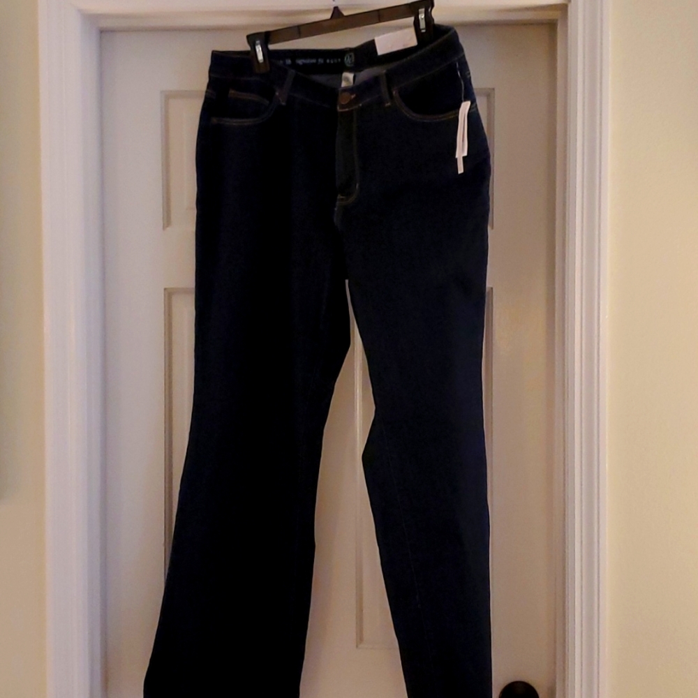 Westport W62 by Dressbarn Women's Size 16W Signature Fit Jeans